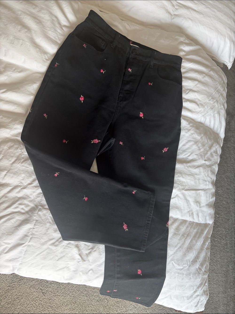 NWOT PacSun Black Straight-Leg Jeans with Pink Rose Embroidery